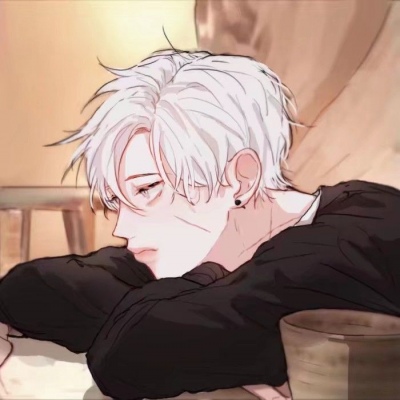 帅气暖男风格的微信动漫男生头像