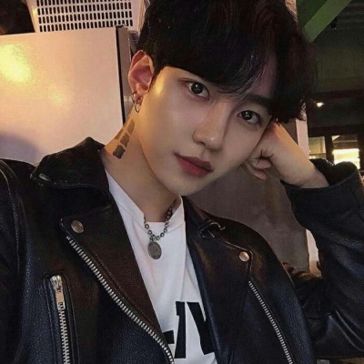 帅气迷人的微信高颜值男生头像