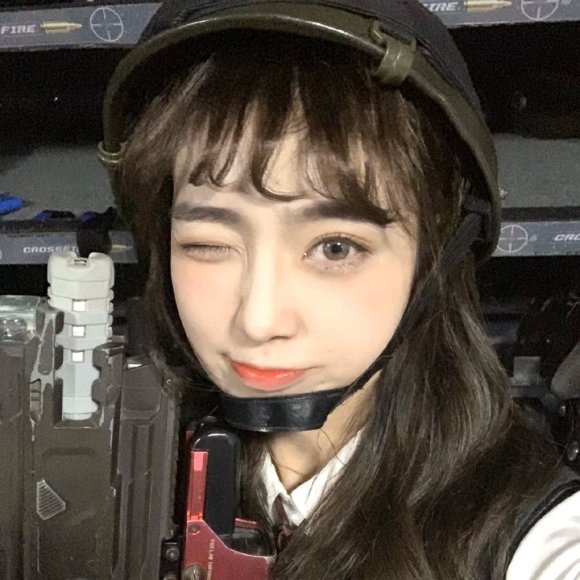 最潮简单优雅微信女生头像