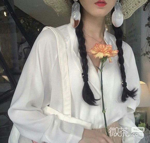 微信最潮深沉女生头像