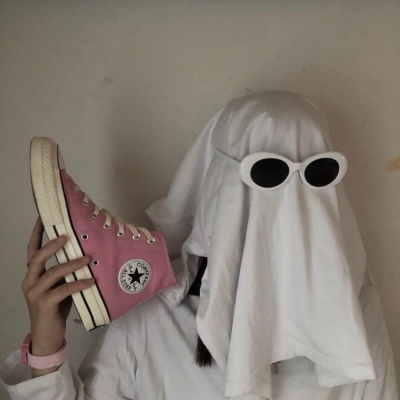 蒙头带眼镜的微信沙雕头像