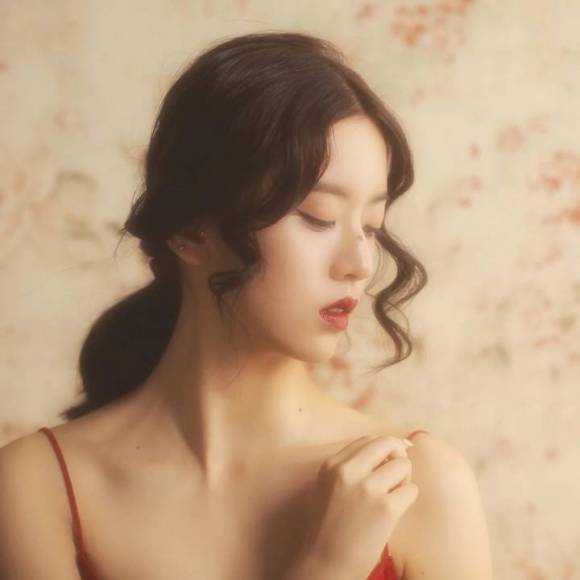 微信可爱清纯阳光女生头像