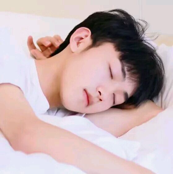 微信性感清纯男生头像