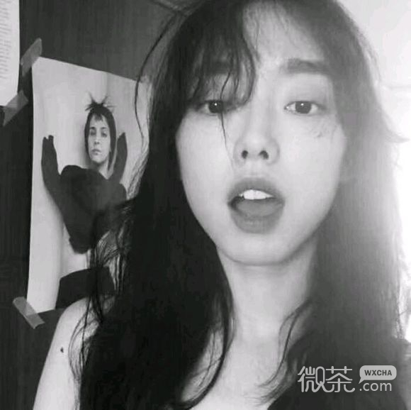 微信最潮黑白女生头像
