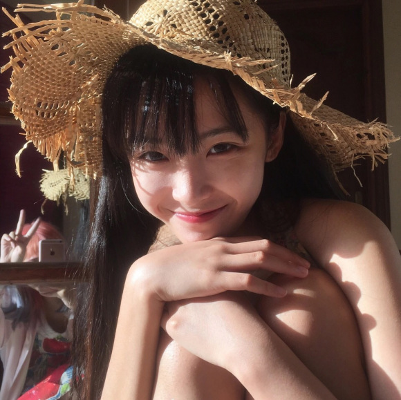 微信可爱清纯阳光女生头像