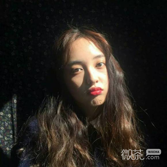 微信最潮深沉女生头像