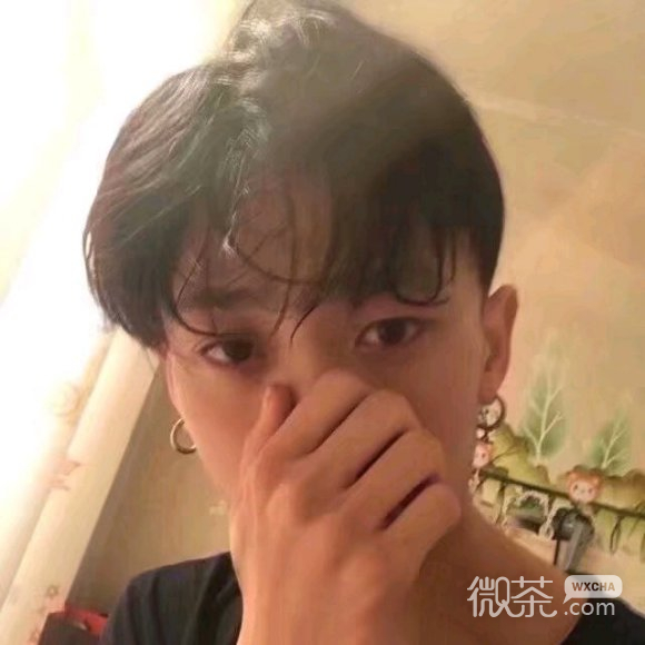 最潮洒脱阳光微信男生头像