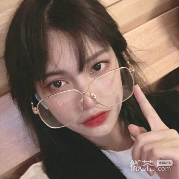微信酷酷的阳光御姐女生头像
