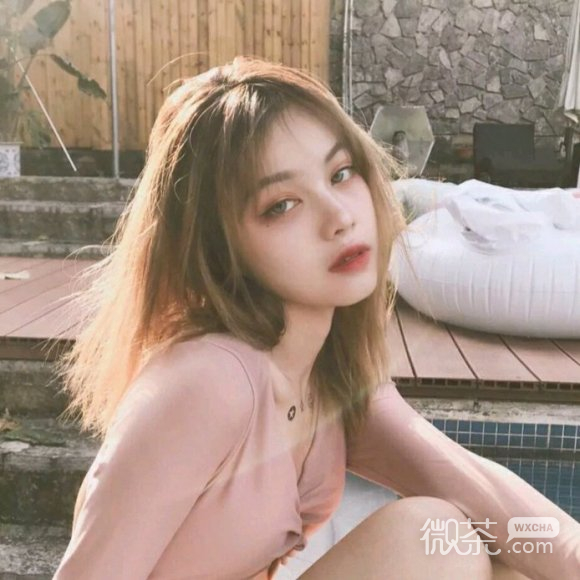 微信酷酷的阳光御姐女生头像