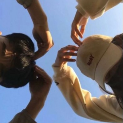 酷炫帅气的微信真人情侣头像
