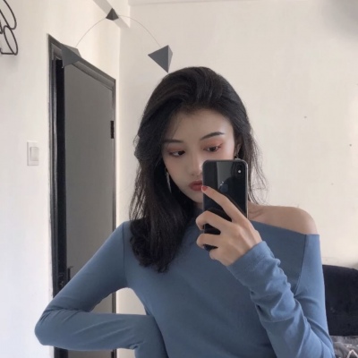 高冷好看的微信气质女生头像