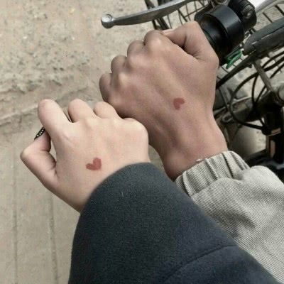 手控专用的微信真人情侣头像合集