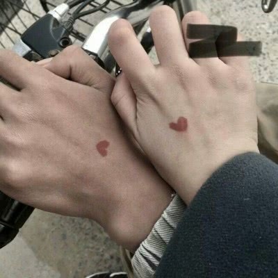 手控专用的微信真人情侣头像合集