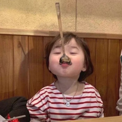 搞笑沙雕的微信逗比女生头像