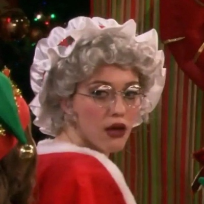 搞笑沙雕的微信逗比女生头像