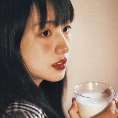 文艺知性的微信小清新女生头像