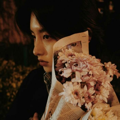 文艺知性的微信小清新女生头像