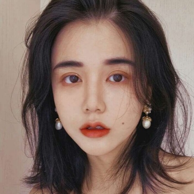 文艺知性的微信小清新女生头像