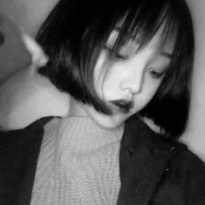 霸气好看的微信黑白女生头像