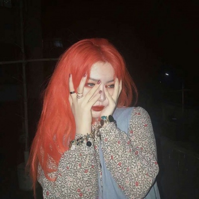 冷酷帅气的微信真人非主流女生头像