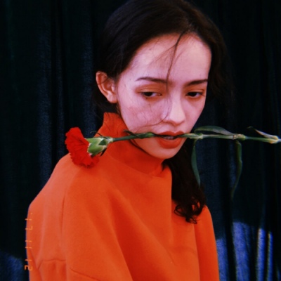 文艺知性的微信小清新女生头像