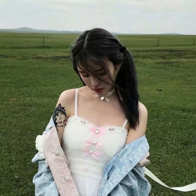 四人一组的微信个性闺蜜女生头像