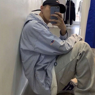 搞笑沙雕风格的微信男生头像