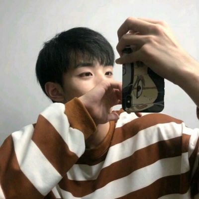 好看小清新的微信真人男生头像