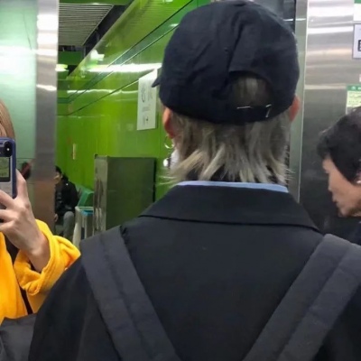 搞笑沙雕风格的微信男生头像