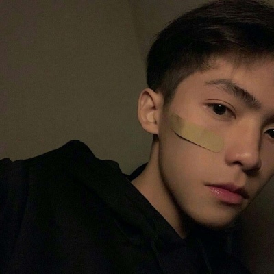 好看小清新的微信真人男生头像