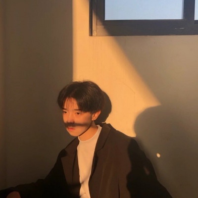 好看小清新的微信真人男生头像