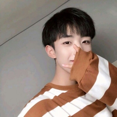 好看小清新的微信真人男生头像