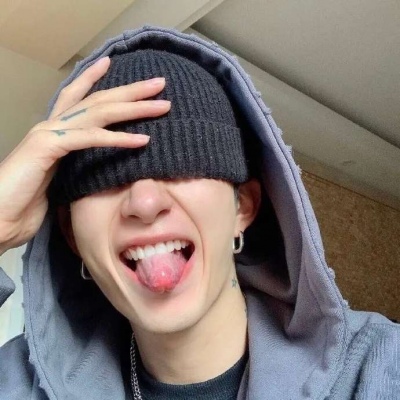 搞笑沙雕风格的微信男生头像