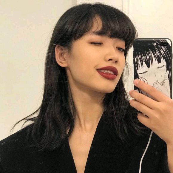 长发小清新文艺最潮微信女生头像