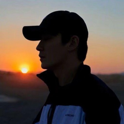 文艺帅气的微信小清新男生头像