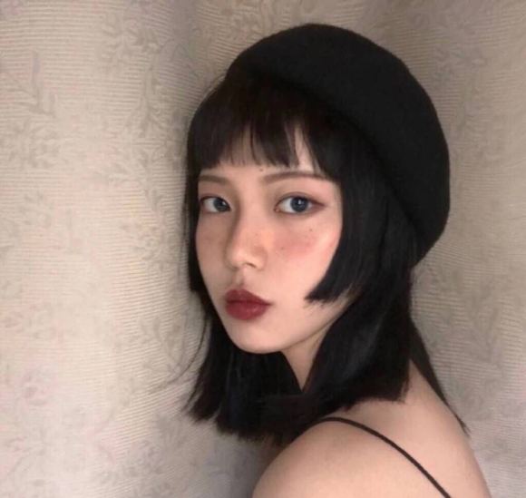 长发小清新文艺最潮微信女生头像