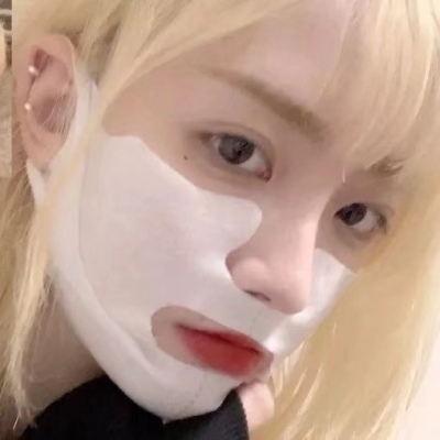 潮流好看的微信原宿风女生头像