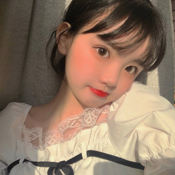 可爱清纯迷人微信最潮女生头像