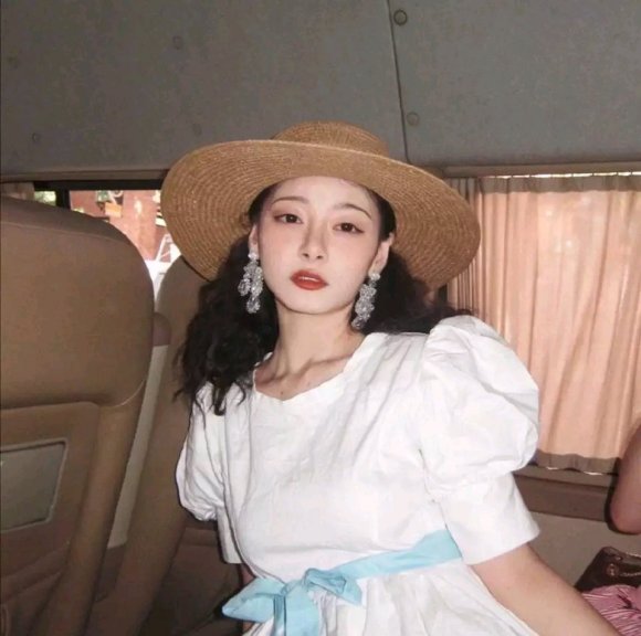 成熟冷酷搞怪微信女生头像