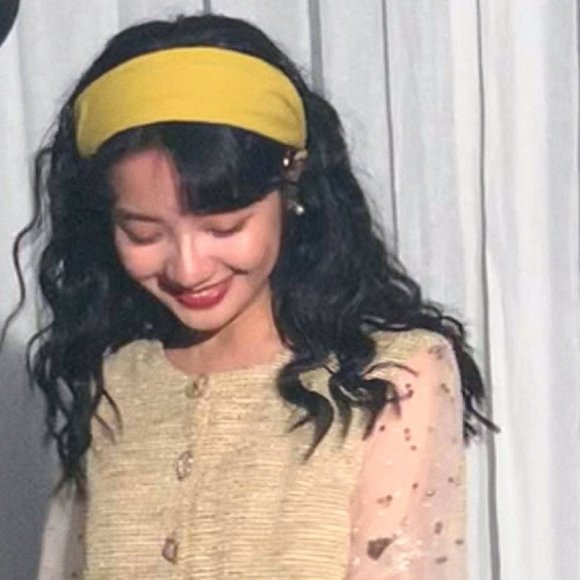 成熟冷酷搞怪微信女生头像