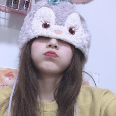 可爱卖萌的微信好看小姐姐头像