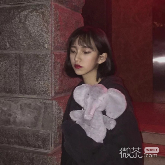 文艺长发最潮阳光女生头像