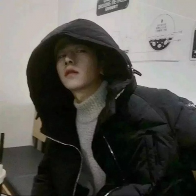 帅气鲜肉范的微信个性男生头像