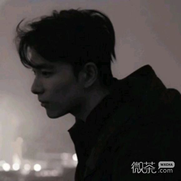 最潮洒脱微信男生头像