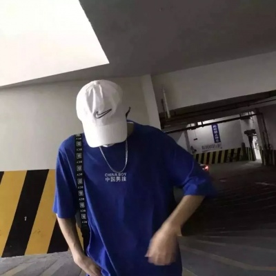 帅气鲜肉范的微信个性男生头像