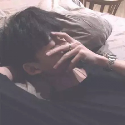 帅气鲜肉范的微信个性男生头像