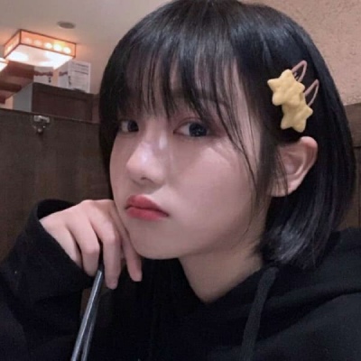 可爱卖萌的微信好看小姐姐头像