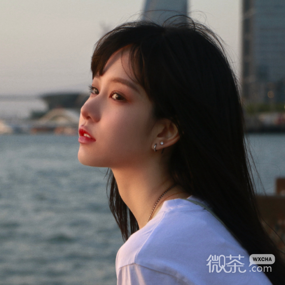 微信最潮抖音清新长发网红女生头像