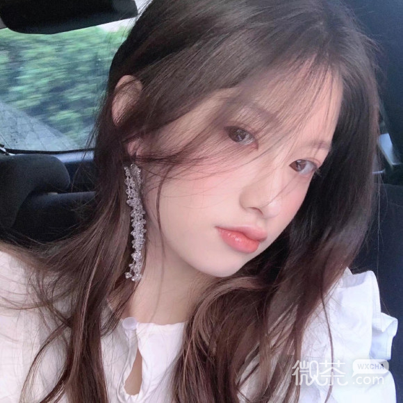 深沉沧桑最潮微信女生头像