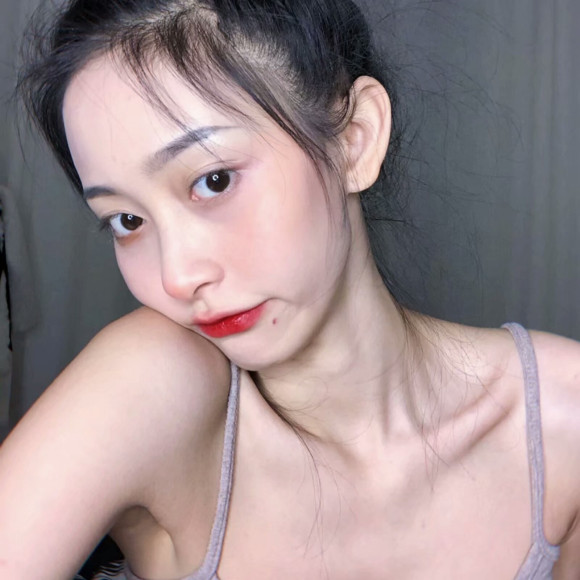 微信最潮俏皮阳光抖音女生头像